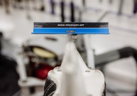 Устройство ProSharp BAT – устройство для контроля высоты ребер лезвия конька. BAT отличный помощник для проверки качества заточки коньков Устройство ProSharp BAT – устройство для контроля высоты ребер лезвия конька. BAT отличный помощник для проверки качества заточки коньков